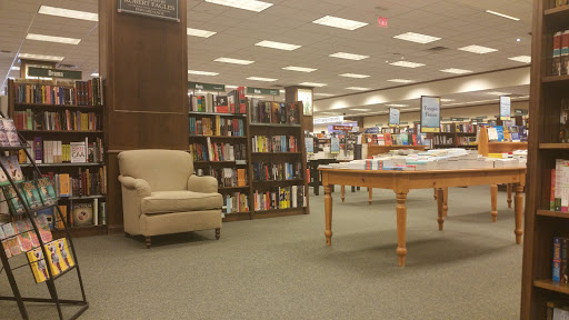 Book Store «Barnes & Noble», reviews and photos, 7020 Valley Creek Rd, Woodbury, MN 55125, USA