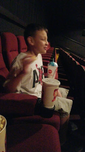 Movie Theater «AMC Showplace Machesney Park 14», reviews and photos, 1860 Anjali Way, Machesney Park, IL 61115, USA