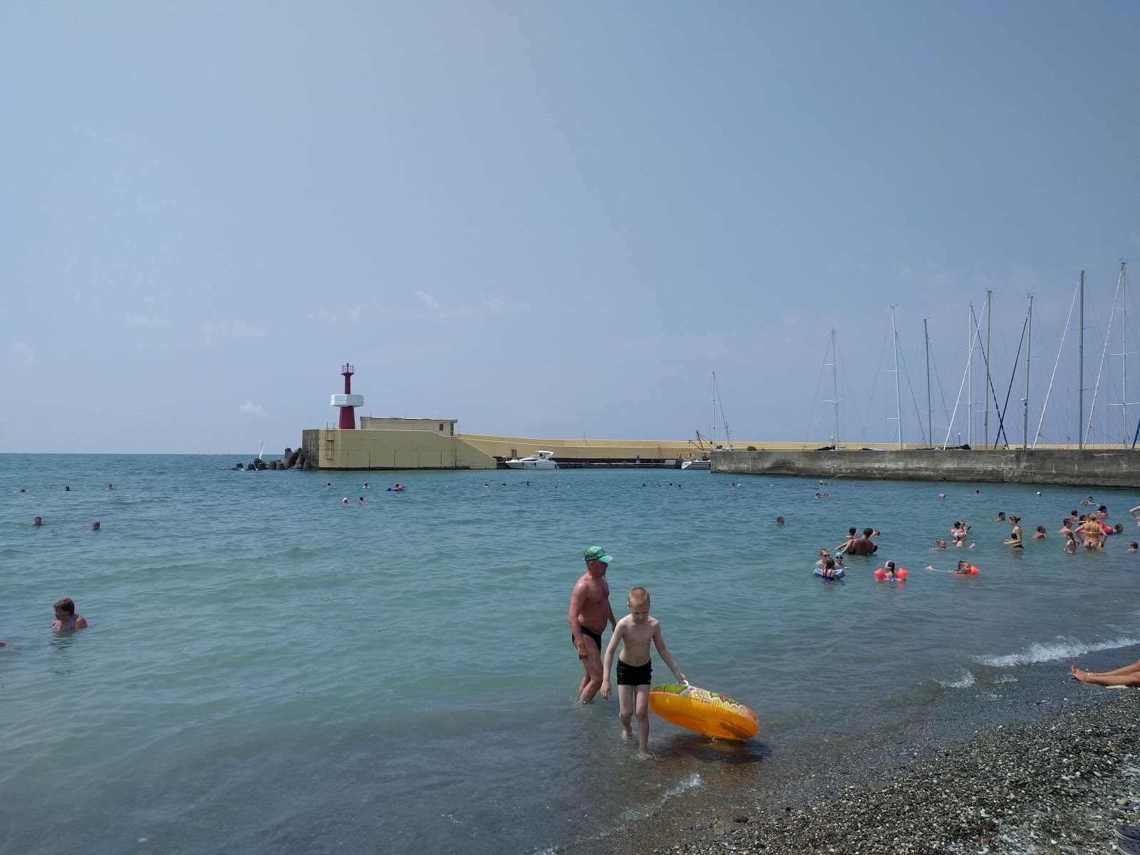 Foto di Yacht club beach con #42