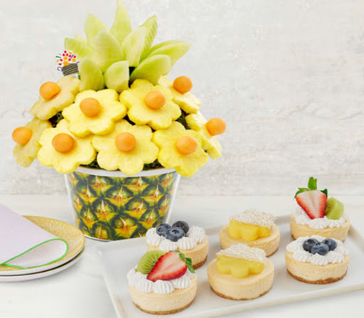 Gift Shop «Edible Arrangements», reviews and photos, 308 Main St, Haverhill, MA 01830, USA