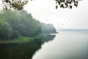 Sirpur Lake Garden image
