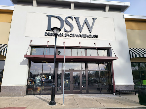 DSW Designer Shoe Warehouse, 833 N Krocks Rd #107, Allentown, PA 18106, USA, 
