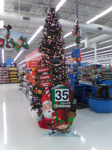 Department Store «Walmart Supercenter», reviews and photos, 300 Iowa Speedway Dr, Newton, IA 50208, USA