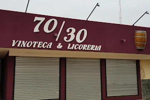 Vinoteca Y Licoreria 70/30 image