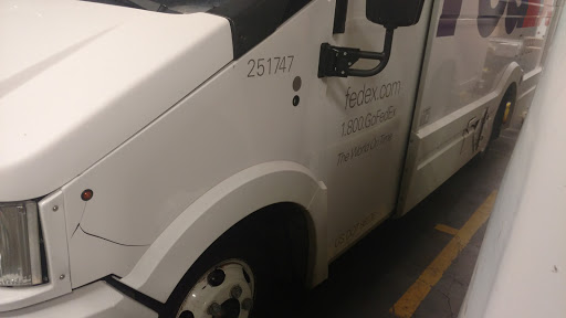 Shipping and Mailing Service «FedEx Ship Center», reviews and photos, 2802 Osler Dr, Grand Prairie, TX 75051, USA