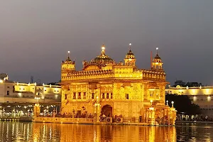 Gurdwara UU Pkt, Pitampura Yatri Niwas image