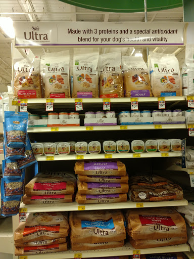 Pet Supply Store «PetSmart», reviews and photos, 400 S State Rd, Springfield, PA 19064, USA