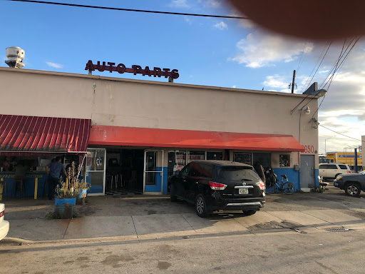 Supreme Auto Parts, 2650 Ali Baba Ave, Opa-locka, FL 33054, USA, 