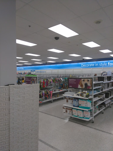 Clothing Store «Ross Dress for Less», reviews and photos, 6190 20th St, Vero Beach, FL 32966, USA