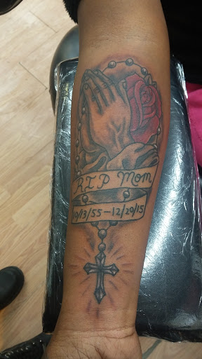 Explore pumpkin tattoo ideas, creative tattoo ideas in Mckeesport, available at The Tattoo ShopOmerta Ink