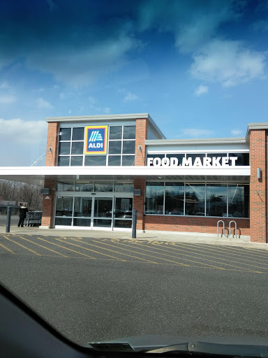 Supermarket «ALDI», reviews and photos, 651 W Rte 70, Marlton, NJ 08053, USA