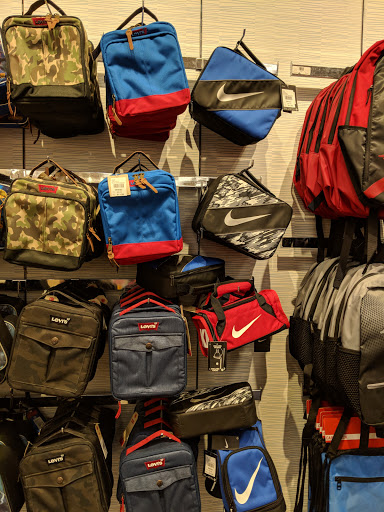 Department Store «Century 21 Department Store», reviews and photos, 61-35 Junction Blvd, Rego Park, NY 11374, USA