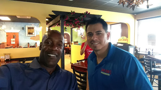 Shopping Mall «Southside Shopping Center», reviews and photos, 1415 S 14th St, Leesburg, FL 34748, USA