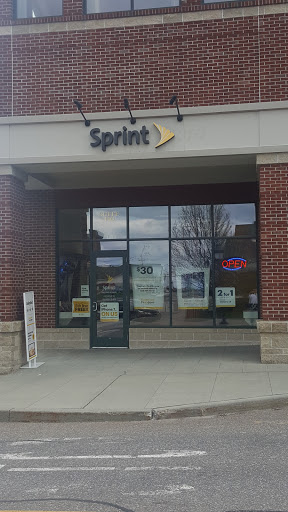 Cell Phone Store «Sprint Store», reviews and photos, 166 Sycamore St #110d, Williston, VT 05495, USA