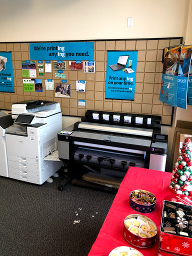 Shipping and Mailing Service «The UPS Store», reviews and photos, 4302 13th Ave S, Fargo, ND 58103, USA