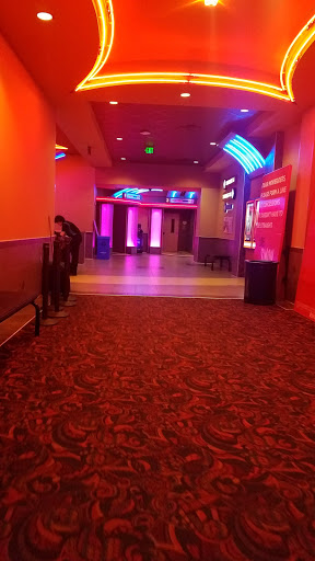 Shopping Mall «The Shops at Stonefield», reviews and photos, 2100 Hydraulic Rd, Charlottesville, VA 22901, USA