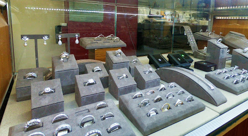 Jewelry Buyer «Pangea Coins & Jewelry», reviews and photos, 35 E Ridgewood Ave, Ridgewood, NJ 07450, USA
