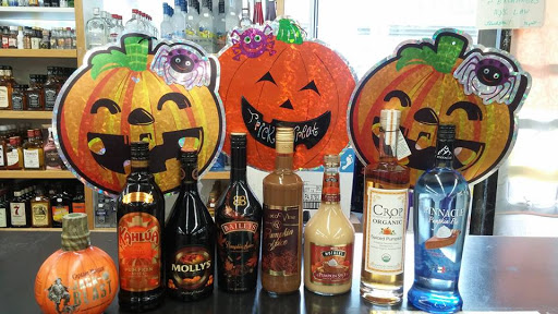 Liquor Store «Exotic Warehouse Wines & Liquors», reviews and photos, 111 W Hoffman Ave, Lindenhurst, NY 11757, USA