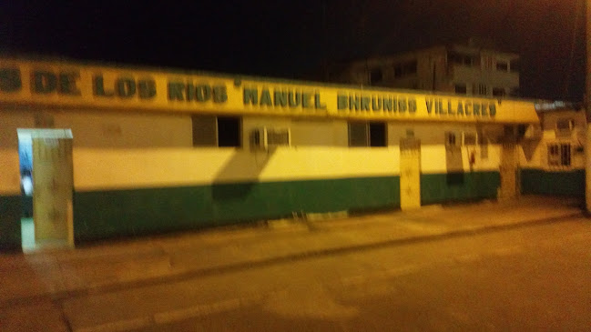 Escuela de capacitación de choferes profesionales Manuel Bhruniss Villacres