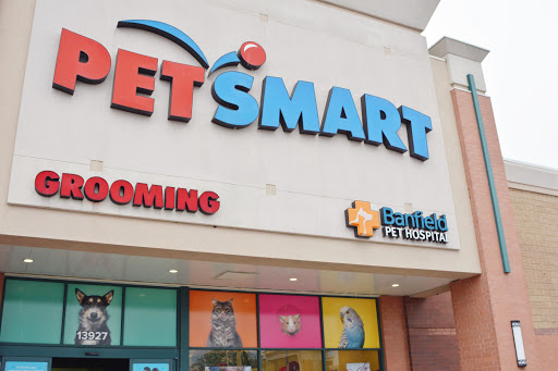 Pet Supply Store «PetSmart», reviews and photos, 13927 New Halls Ferry Road, Florissant, MO 63033, USA