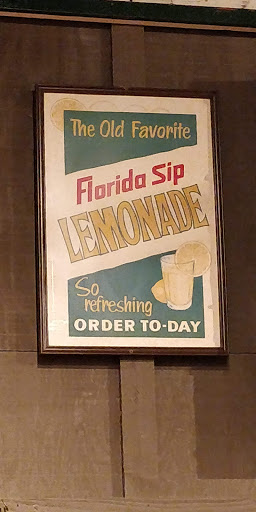 American Restaurant «Cracker Barrel Old Country Store», reviews and photos, 111 Dunson Ln, Davenport, FL 33896, USA