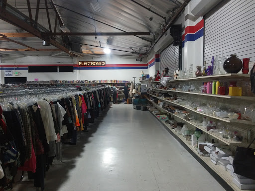 Thrift Store «Super Thrift Store Rescue Mission», reviews and photos, 13422 Saticoy St, North Hollywood, CA 91605, USA