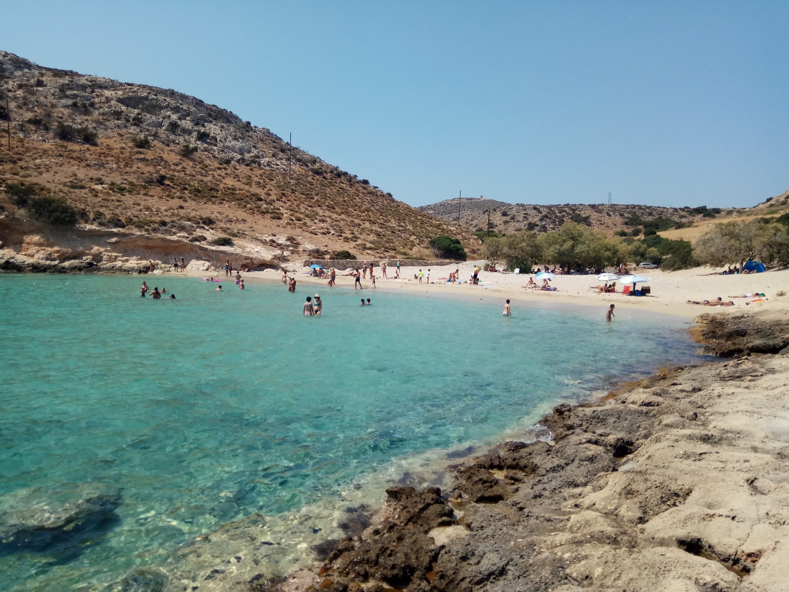Zdjęcie Plaża Psili Ammos z mała zatoka