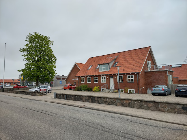Anmeldelser af Hedensted - St. Dalby Sognes Menighedspleje i Hedensted - Kirke