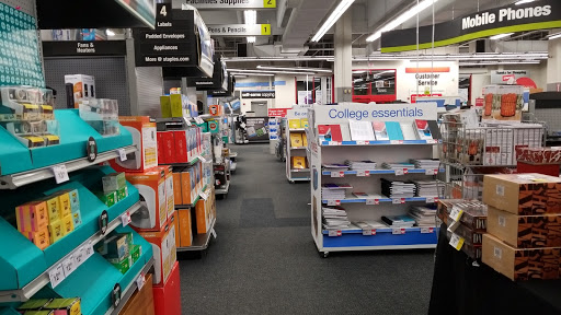 Office Supply Store «Staples», reviews and photos, 2950 Belcrest Center Dr, Hyattsville, MD 20782, USA