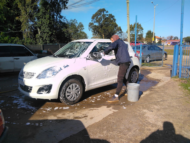 Opiniones de Taller Y Lavadero A&T en Canelones - Servicio de lavado de coches