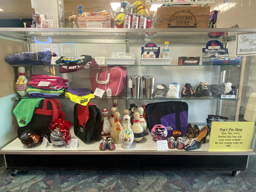 Bowling Alley «Mt Airy Bowling Lanes», reviews and photos, 304 Center St, Mt Airy, MD 21771, USA