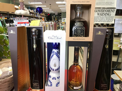 Liquor Store «Cheers Wine & Liquor», reviews and photos, 2340 N Ocean Ave, Farmingville, NY 11738, USA