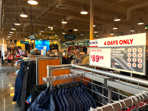 Sportswear Store «Columbia Sportswear Outlet Store», reviews and photos, 100 Citadel Dr #636, Commerce, CA 90040, USA
