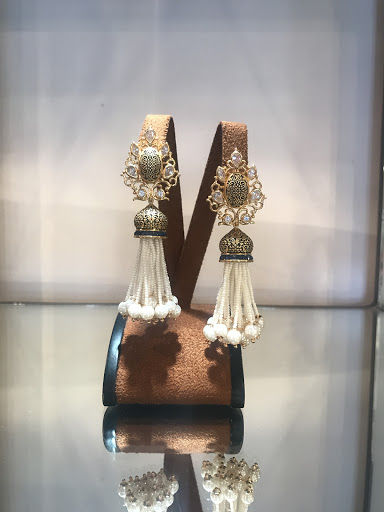 Clothing Store «Poshak Hillcroft Fashion-Style», reviews and photos, 6620 Southwest Fwy, Houston, TX 77074, USA