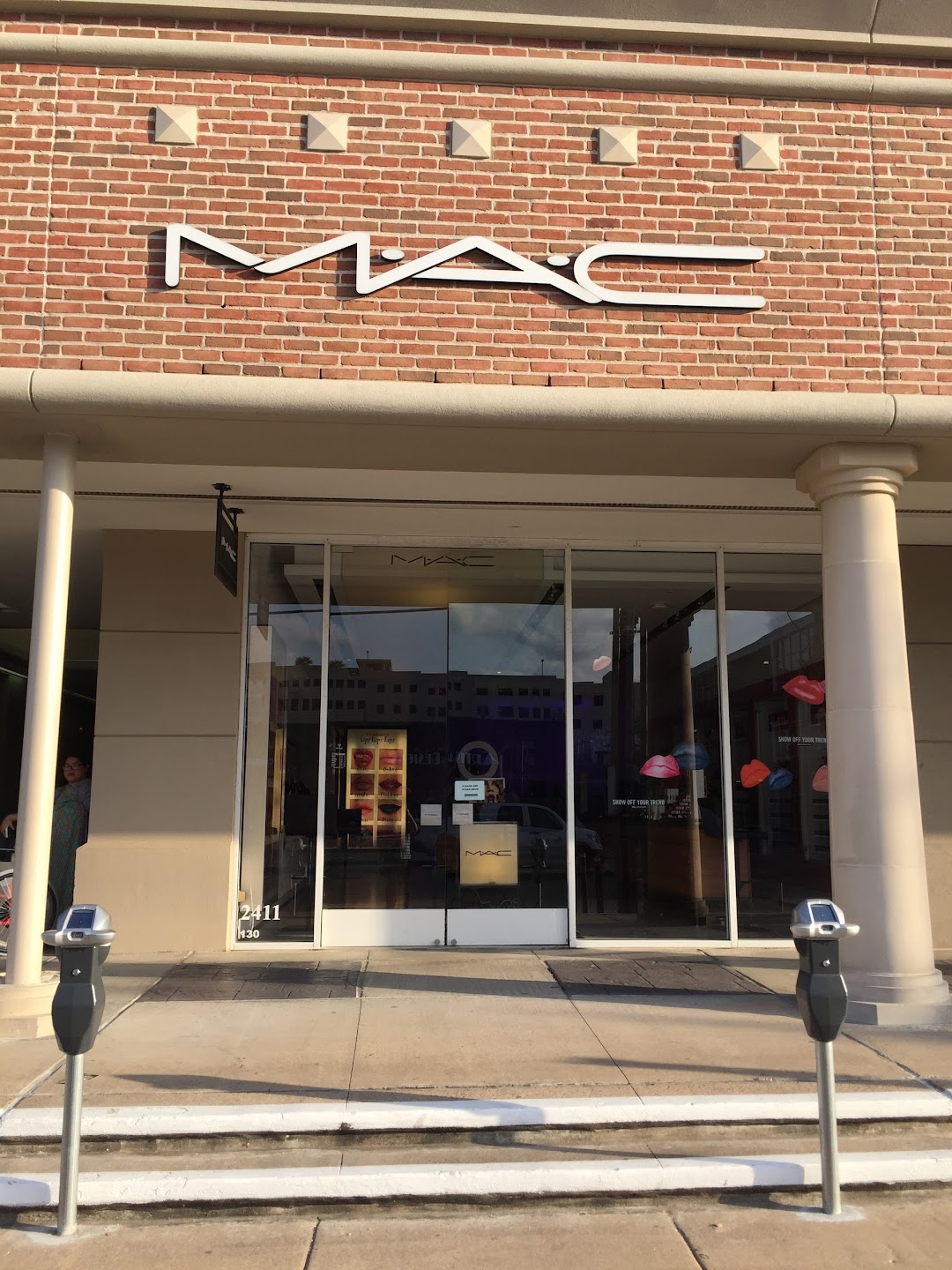 MAC Cosmetics