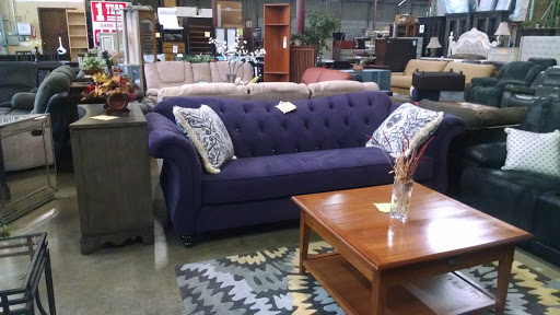 Furniture Store «Costless Warehouse Furniture», reviews and photos, 7859 S 180th St, Kent, WA 98032, USA