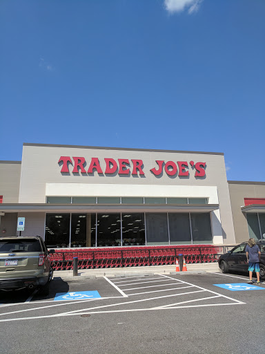 Shopping Mall «The Shops At Kenilworth», reviews and photos, 800 Kenilworth Dr, Towson, MD 21204, USA