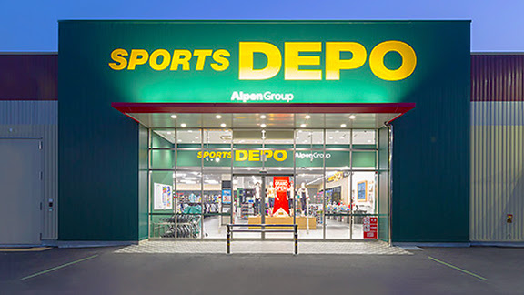 スポーツデポ フレスポジャングルパーク店