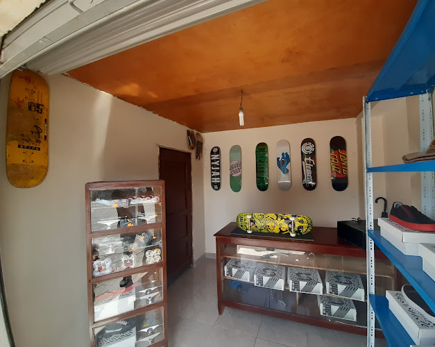 Opiniones de Montufar skate shop en Guaranda - Tienda