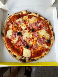 Plats et boissons du Pizzas à emporter La Cabane a Pizzas à Calvi - n°4