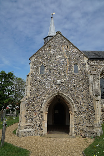 Reviews of The Parish Church of Saint Mary Hellesdon in Norwich - Church
