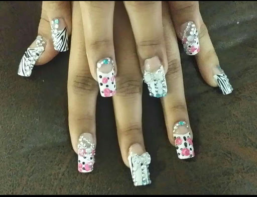 Beauty Salon «La Bonita Hair Salon», reviews and photos, 2562 SW 8th St, Miami, FL 33135, USA