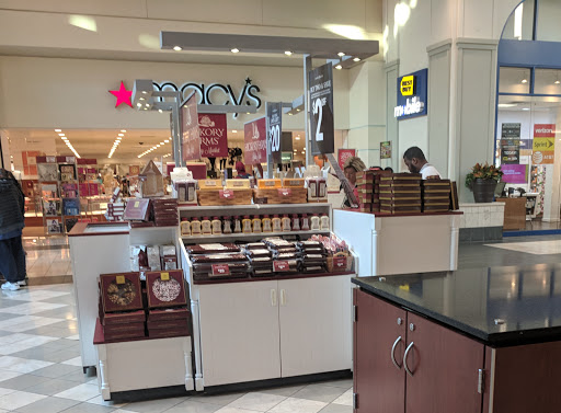 Shopping Mall «Castleton Square», reviews and photos, 6020 E 82nd St, Indianapolis, IN 46250, USA