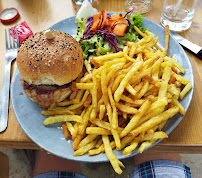 Hamburger du Restaurant Poum And Cow à Nîmes - n°17