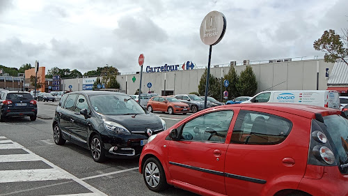 Borne de recharge de véhicules électriques Allego Station de recharge Lorient