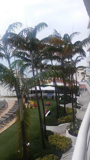Resort «The Ritz-Carlton, Fort Lauderdale», reviews and photos, 1 N Fort Lauderdale Beach Blvd, Fort Lauderdale, FL 33304, USA