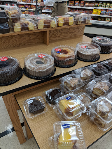 Grocery Store «Schnucks», reviews and photos, 200 N Vine St, Urbana, IL 61802, USA