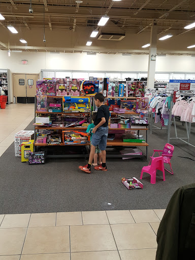 Clothing Store «Burlington Coat Factory», reviews and photos, 1300 N Larkin Ave, Joliet, IL 60435, USA