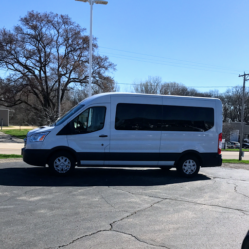 Used Car Dealer «J.H. Barkau & Sons», reviews and photos, 1102 E South St, Freeport, IL 61032, USA