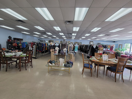 Thrift Store «Restoration Ministries Thrift», reviews and photos, 14950 Dixie Hwy, Harvey, IL 60426, USA